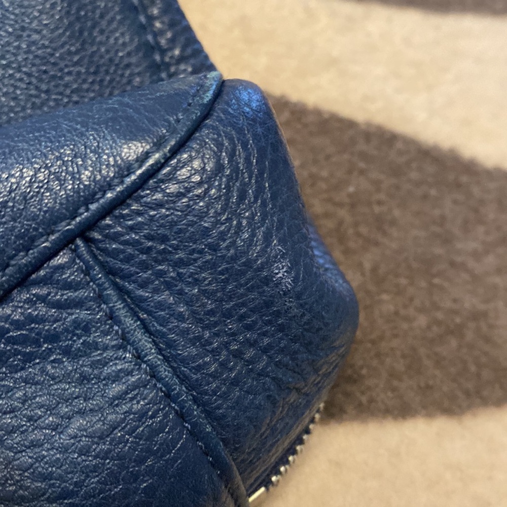 Michael Kors navy leather hobo bag - Picture 4 of 16